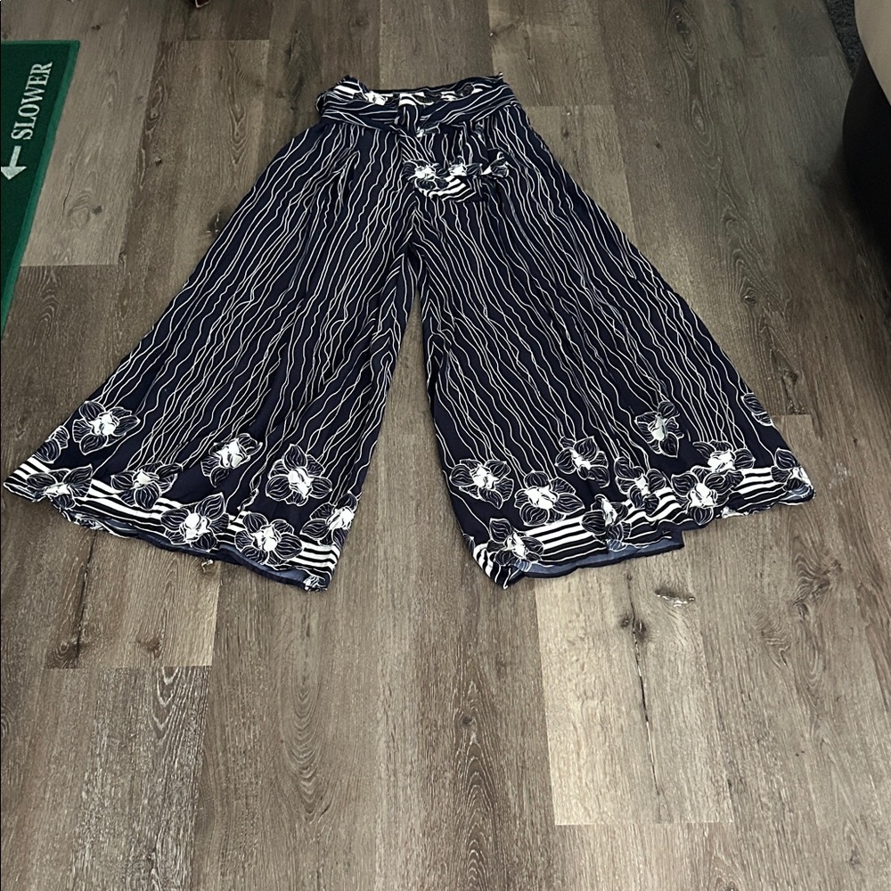Gracia Blue and White Vined and Striped Floral Wide Leg Pants